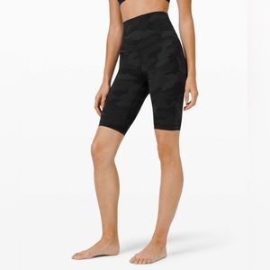 Lululemon Align Super-High-Rise Short 10" Heritage 365 Camo Deep Coal Multi